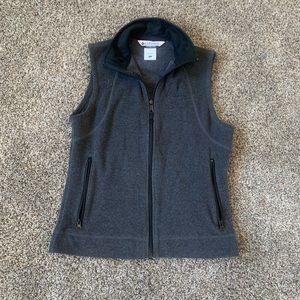 Like New Women’s Columbia Vest Size Small Comfy!
